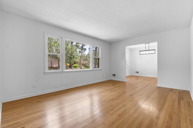 Building Photo - 4003 Rockbridge Rd