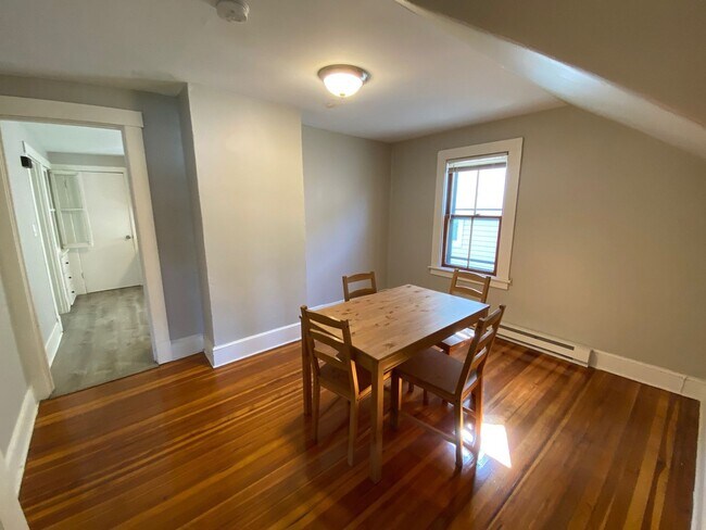 Building Photo - 51 Pearl St