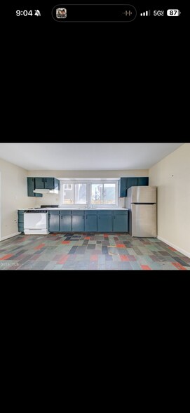 Building Photo - 452 Hudson Ave