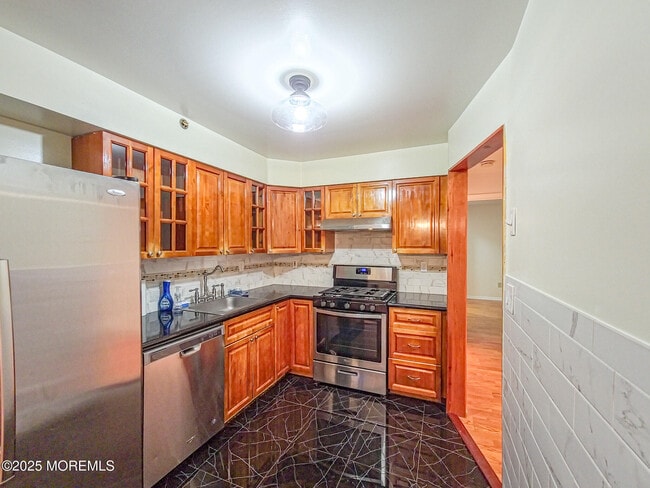 Building Photo - 404 N Lafayette Rd