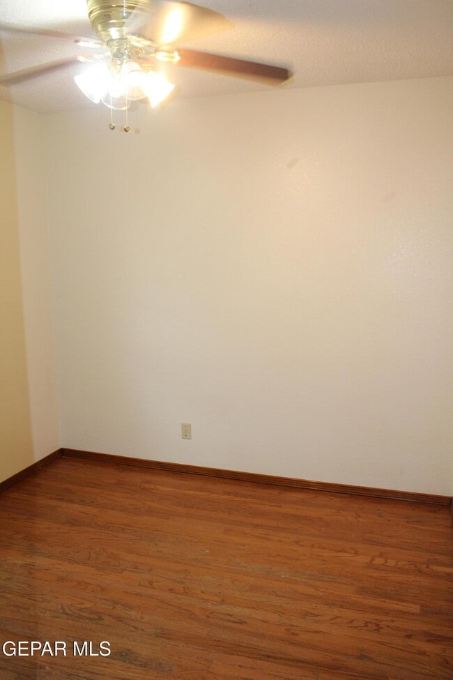Building Photo - 11550 James Grant Dr