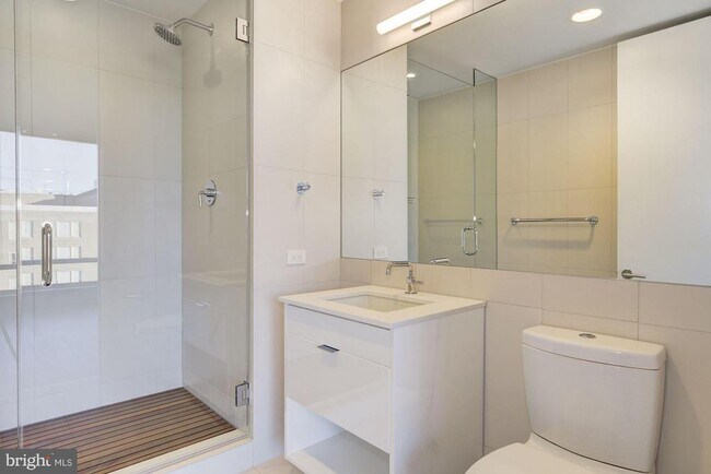 Building Photo - 1111 24th St NW