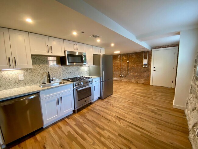 Building Photo - Brand New Luxury Apartments Steps from Beltline