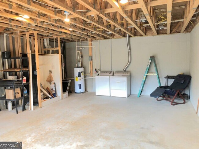 Building Photo - 4067 Fincher Dr