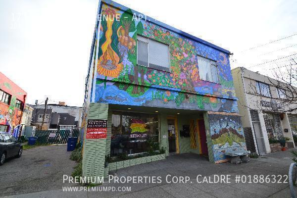 Building Photo - 1738 Alcatraz Ave