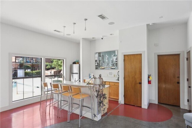 Building Photo - 791 Wylie St SE