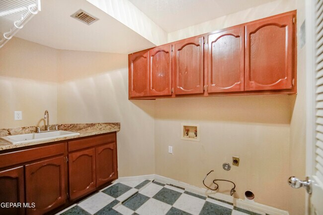 Building Photo - 1109 Noble Ridge Way