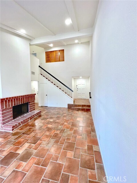 Building Photo - 809 Creekside Dr