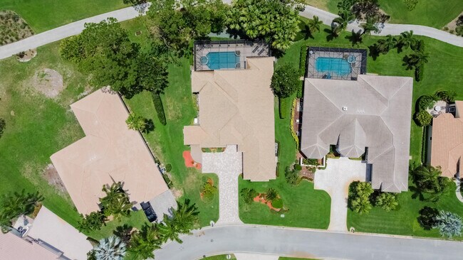 Building Photo - 8060 Kiawah Trce