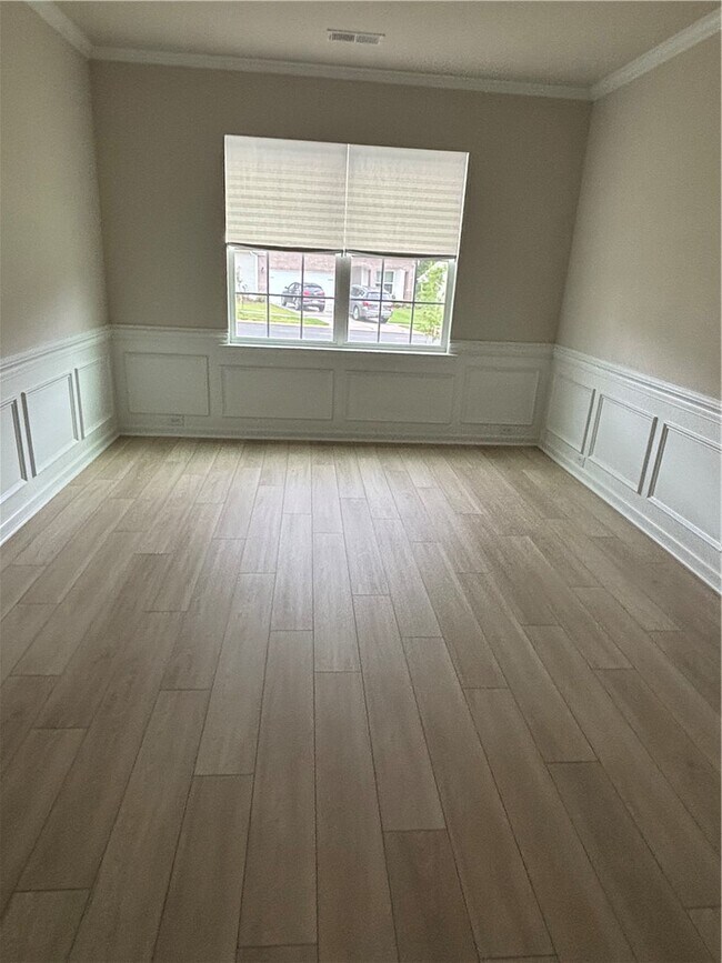 Building Photo - 102 Penrose Cir