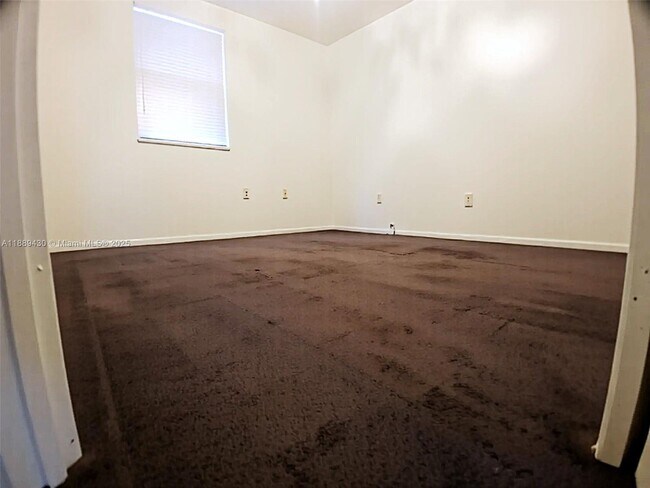 Building Photo - 9944 NW 2nd Ct