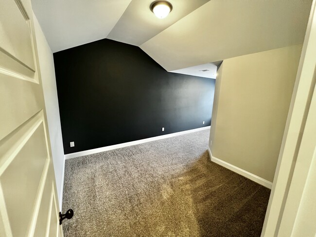 Building Photo - 146 Canton Park Ave
