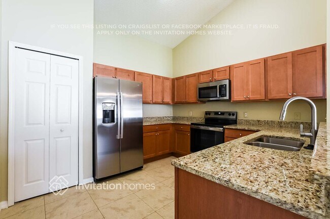 Building Photo - 3234 Bellingham Dr