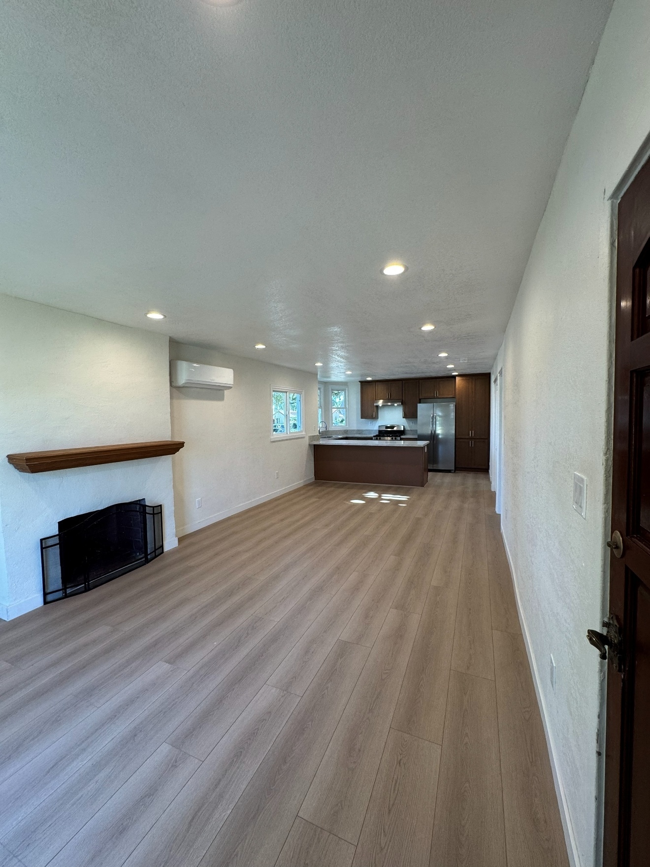 Living room, Dining area, Kitchen - 328 E Linda Vista Ave