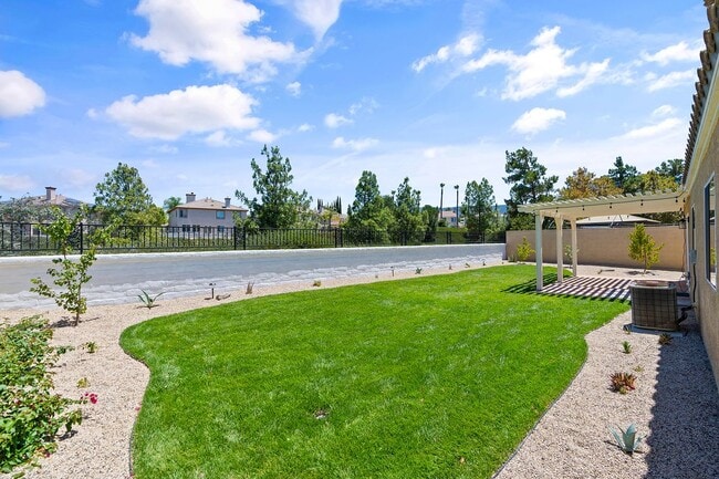 Building Photo - 44884 Marge Pl