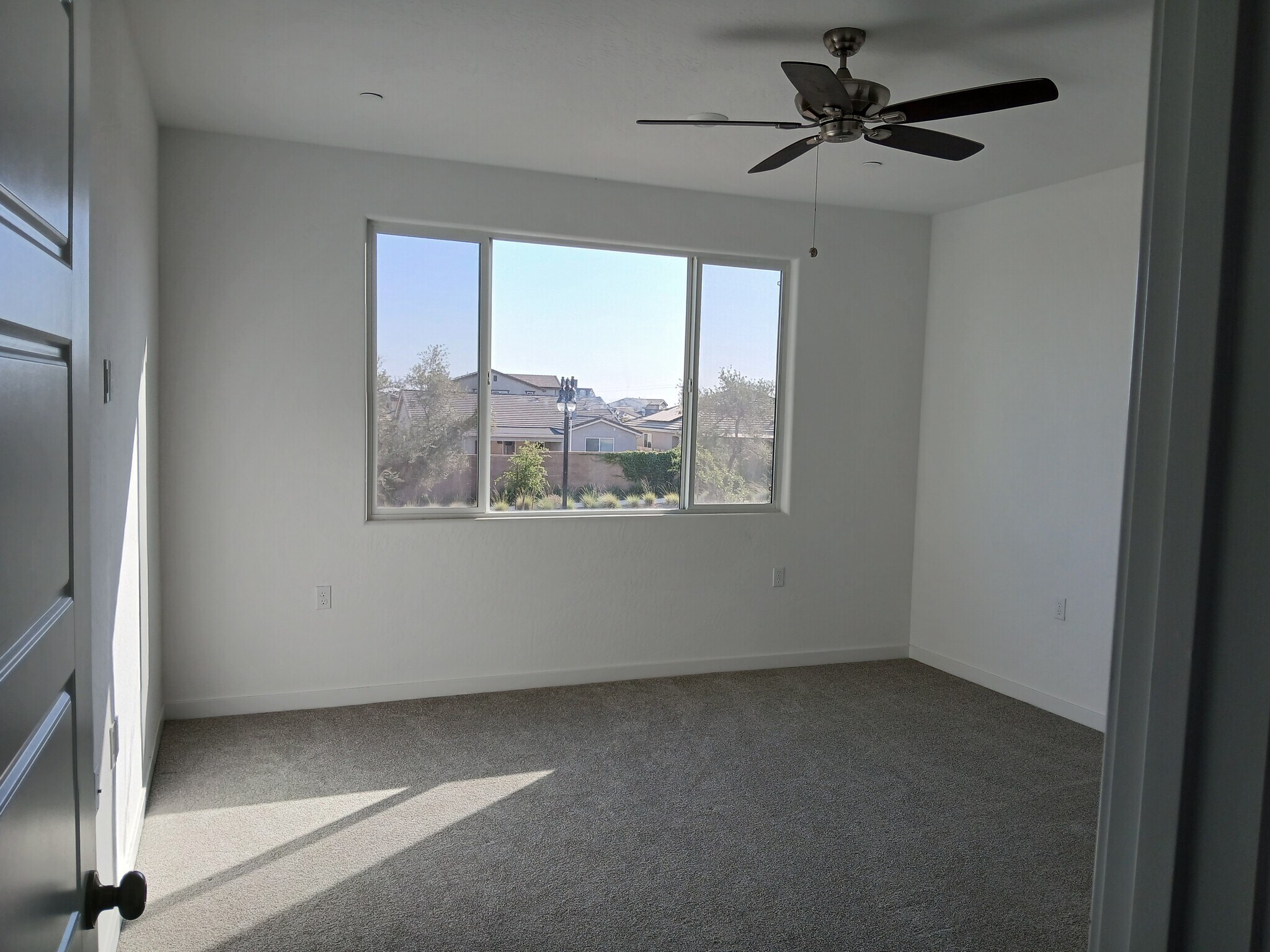 Building Photo - 1184 Atlantica Dr S
