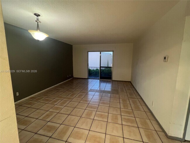 Building Photo - 9203 NW 38th Dr