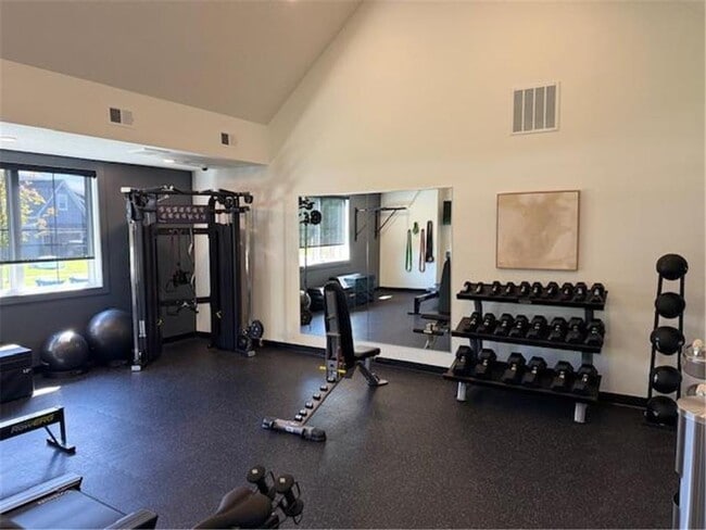 Building Photo - 18928 73rd Ave N