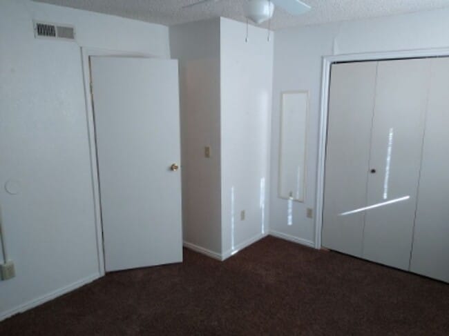 Building Photo - 145 W 820 S