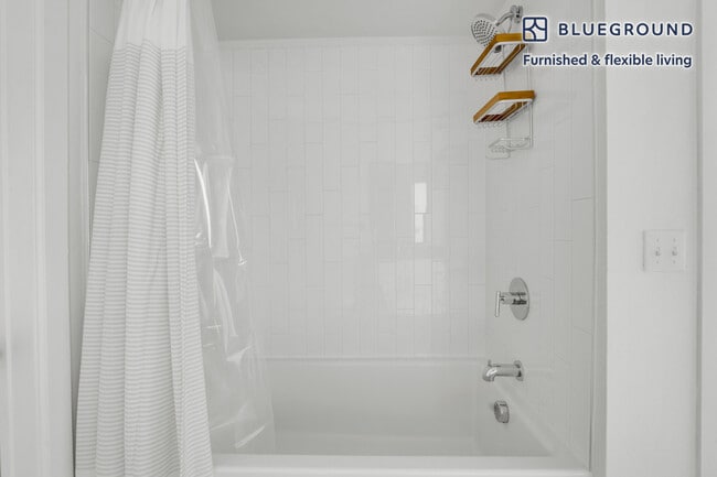 Building Photo - 1401 Art Dilly Dr.