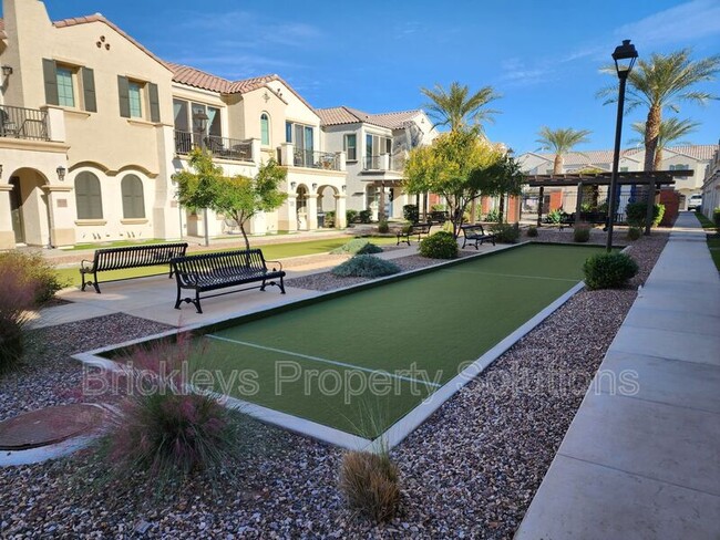 Building Photo - 4021 E Pony Ln
