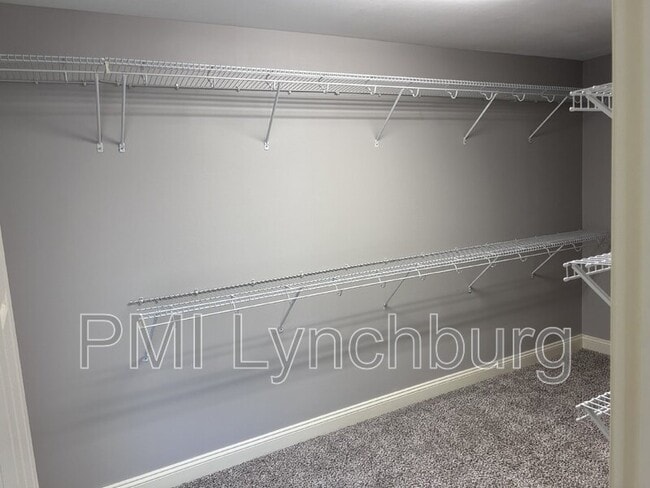 Building Photo - 1040 Commonwealth Cir