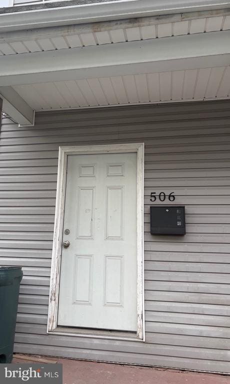 Building Photo - 504-506 Pine Hill St