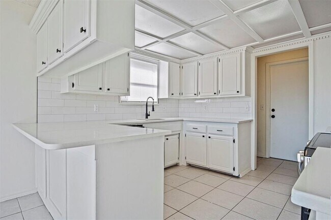 Building Photo - 8408 NW 109th St
