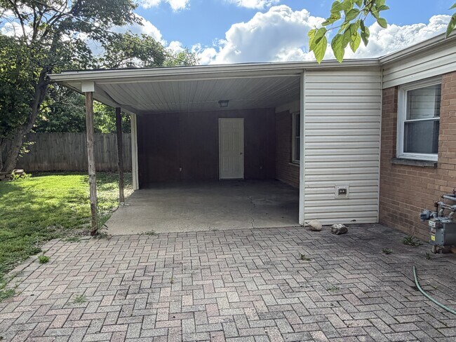 Building Photo - 309 Funston Ave