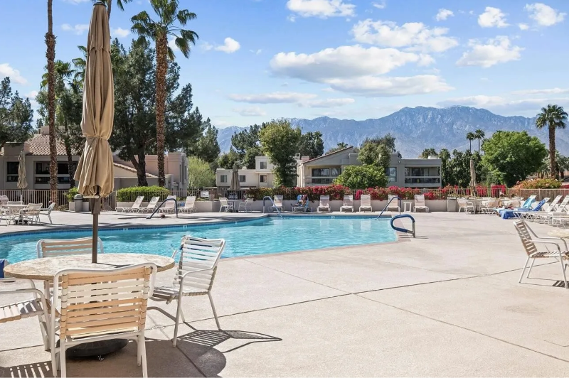 Building Photo - 35200 Cathedral Canyon Dr