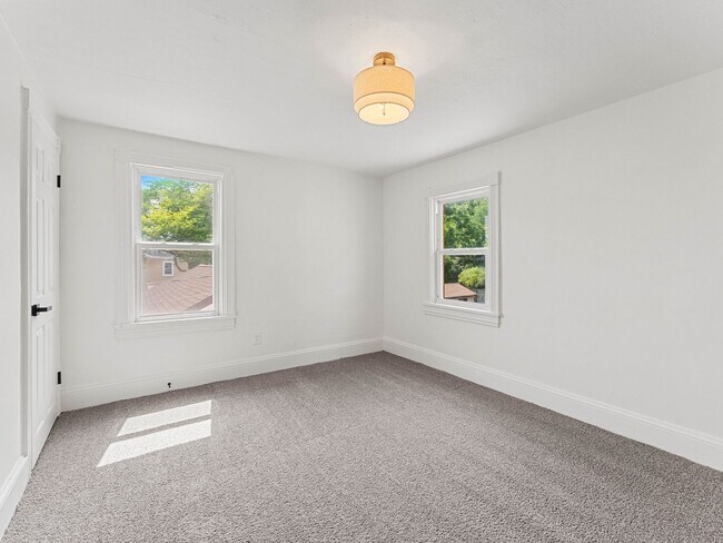 Building Photo - 124 Rancocas Rd