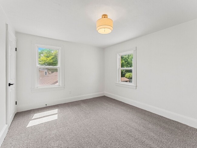 Building Photo - Beautifully Updated 3-Bedroom Home with Spacious Front Porch in Mount Holly
