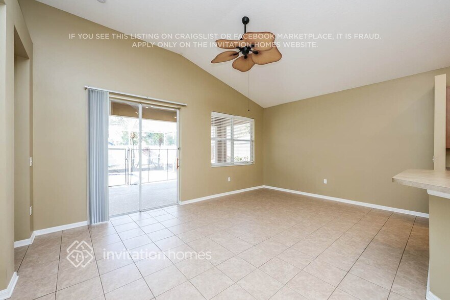 Building Photo - 4553 Gateway Blvd