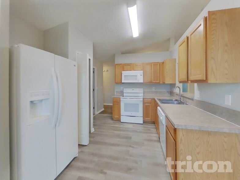 Building Photo - 3730 Maddie Ln