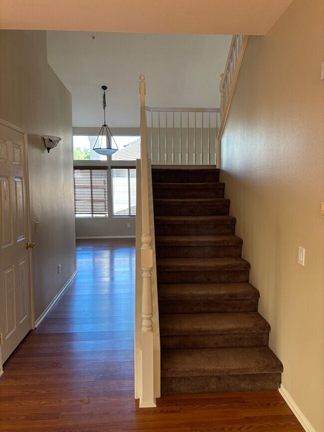 Building Photo - 10463 Graham Ct