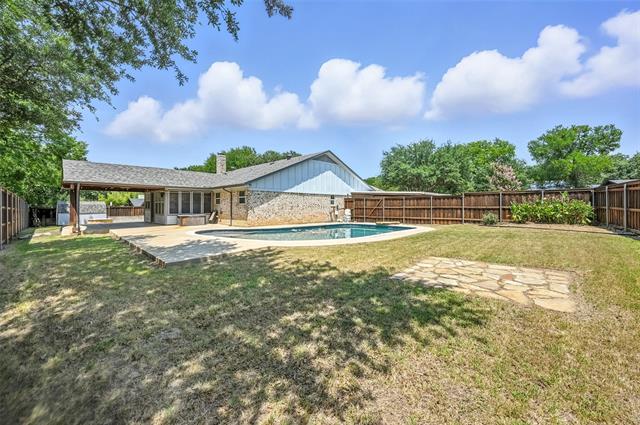 Building Photo - 2857 Hurstview Dr