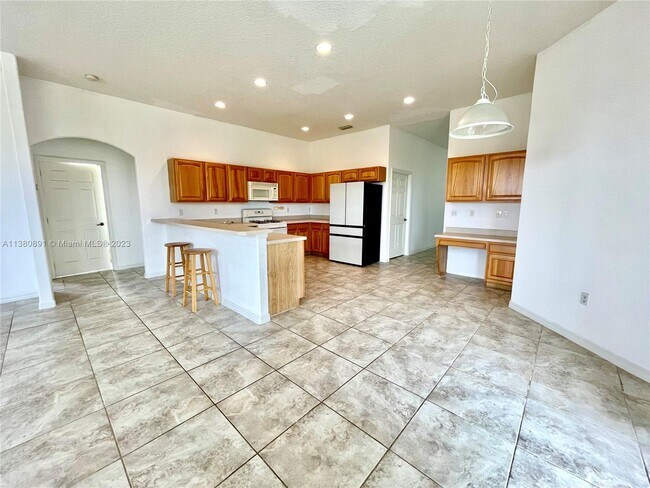 Building Photo - 12225 Still Meadow Dr