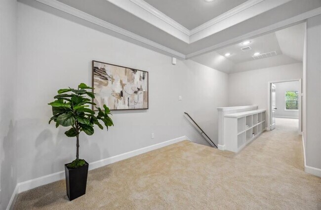 Building Photo - 1126 W 26th St