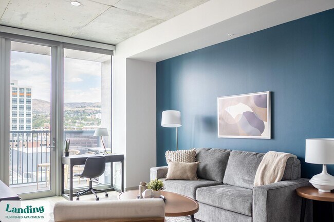 Building Photo - 151 S State St