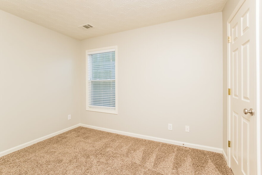 Building Photo - 1582 Thornwick Trace