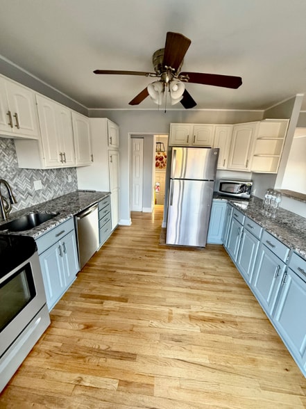 Building Photo - 256 S Dillwyn Rd