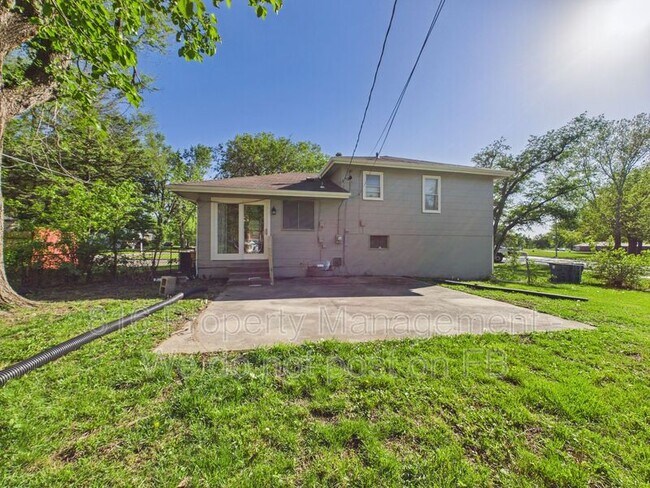 Building Photo - 7800 E 91 St