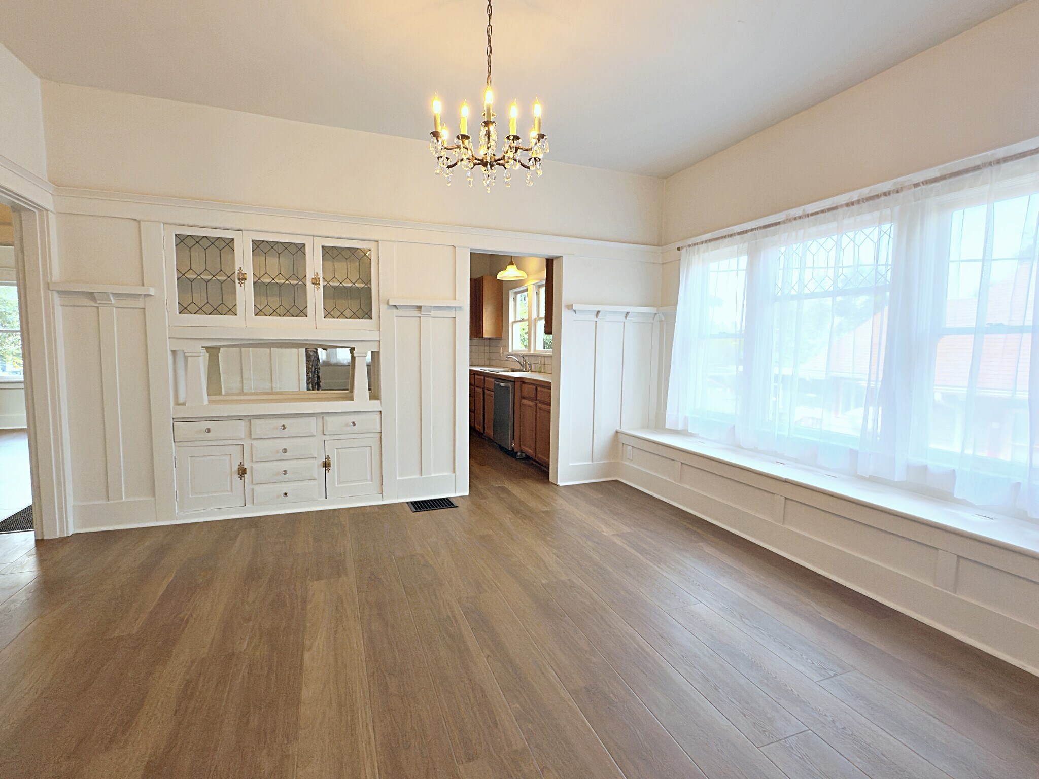 Building Photo - 125 NE 84th Ave