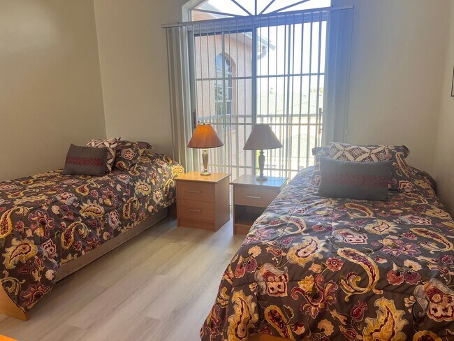 Building Photo - Modern 2BD/2BA Condo in Gondola Park