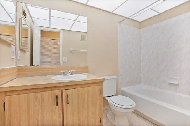 Building Photo - 3121 Yorych Ln