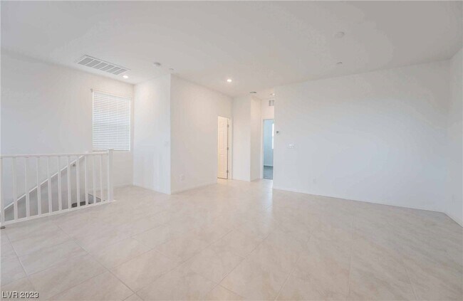Building Photo - 623 Sedum Ave.