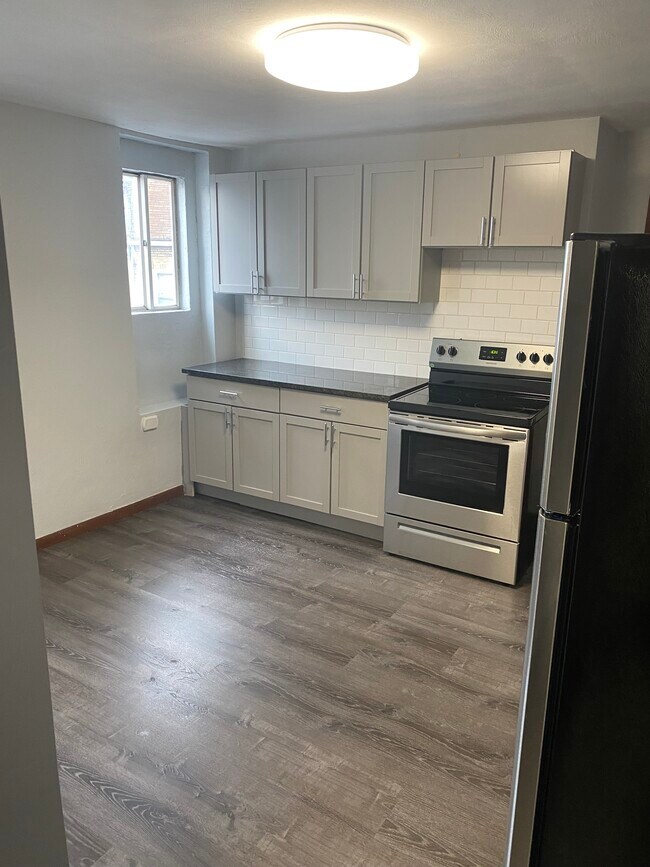 Building Photo - 4609 Friendship Ave