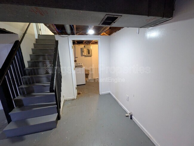 Building Photo - 12336 Santa Maria Dr