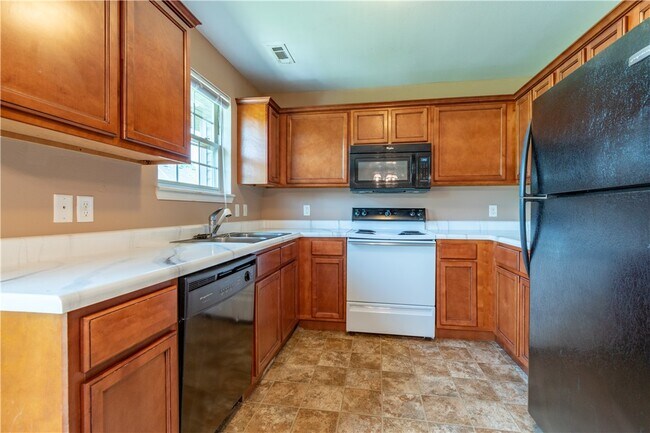 Building Photo - 1230 Bo Ln