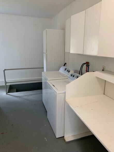 Laundry Room - 246 Sapsucker Woods Rd